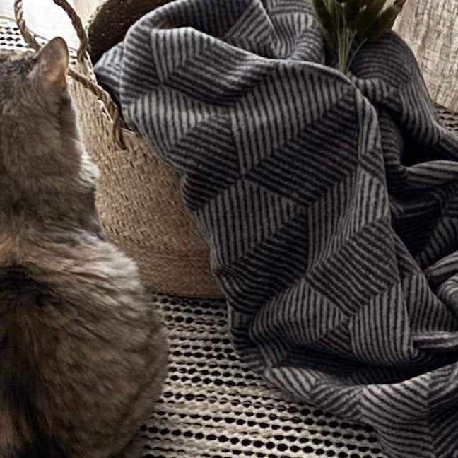 Rino Blanket - Grayish 